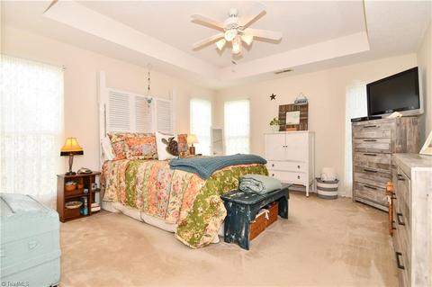1231 Hampton Park Dr, High Point, NC 27265 photo 10