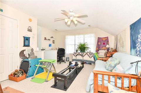1231 Hampton Park Dr, High Point, NC 27265 photo 16