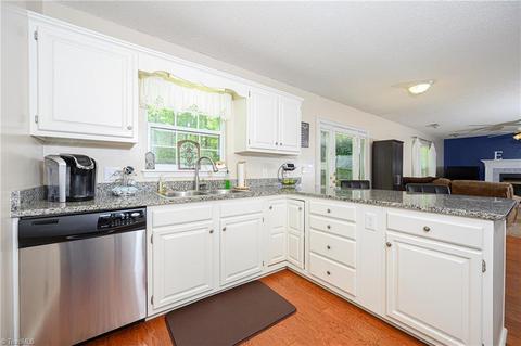 3113 Timberwolf Ave, High Point, NC 27265 photo 11