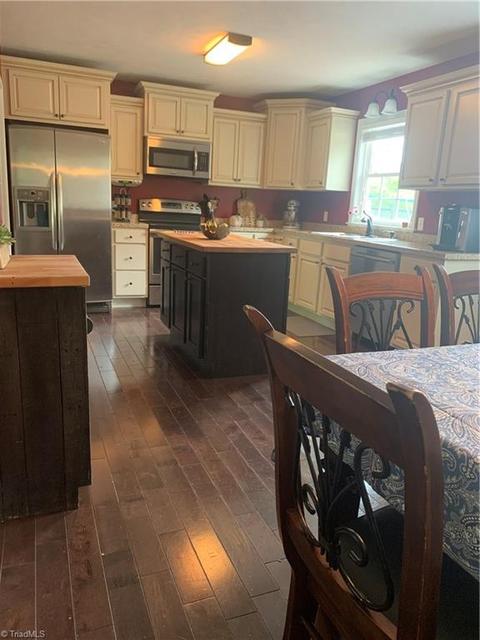 4952 Hoover Hill Rd, Trinity, NC 27370 photo 9