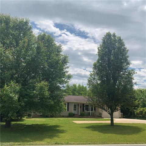 4952 Hoover Hill Rd, Trinity, NC 27370 photo 1