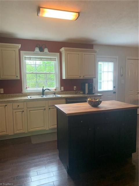 4952 Hoover Hill Rd, Trinity, NC 27370 photo 11