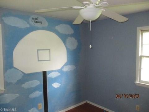 524 Mountainbrook Dr, King, NC 27021 photo 5