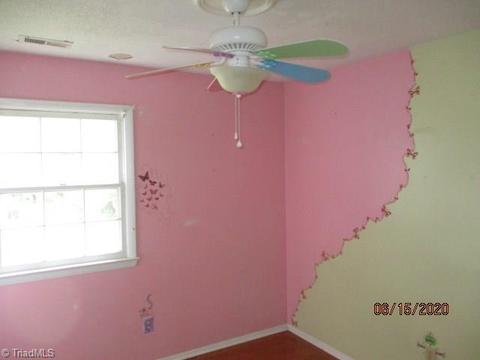 524 Mountainbrook Dr, King, NC 27021 photo 4