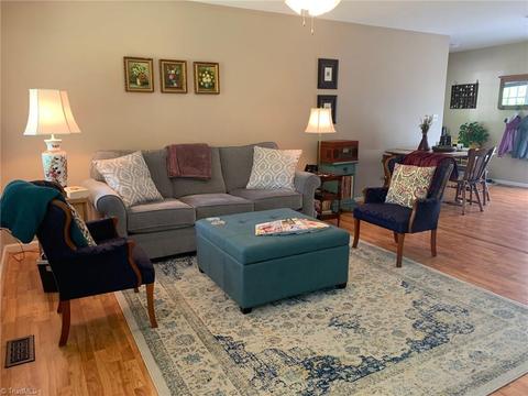 4463 Hunters Run, Trinity, NC 27370 photo 4