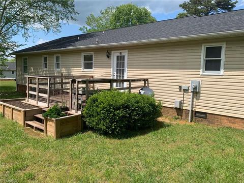 4463 Hunters Run, Trinity, NC 27370 photo 22
