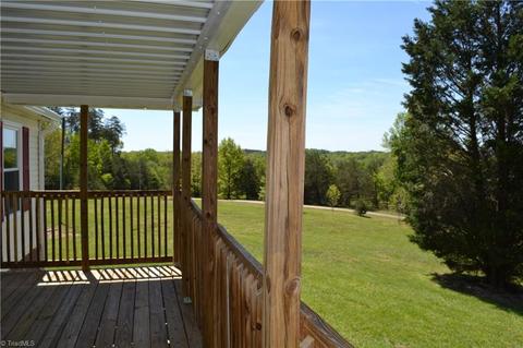 647 Lowe Rd, Madison, NC 27025 photo 25