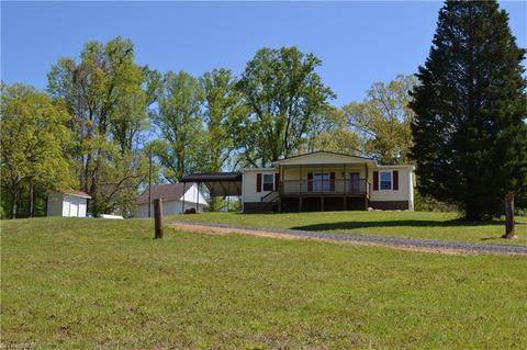 647 Lowe Rd, Madison, NC 27025 photo 1