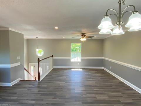 1601 Oberlin Dr, High Point, NC 27265 photo 3