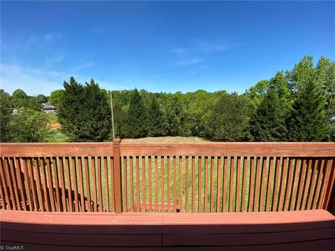 1601 Oberlin Dr, High Point, NC 27265 photo 18