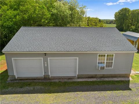 310 Butler Mill Rd, Harmony, NC 28634 photo 4