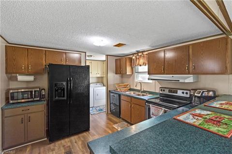 310 Butler Mill Rd, Harmony, NC 28634 photo 15