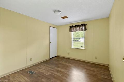 310 Butler Mill Rd, Harmony, NC 28634 photo 19