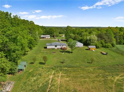 310 Butler Mill Rd, Harmony, NC 28634 photo 7