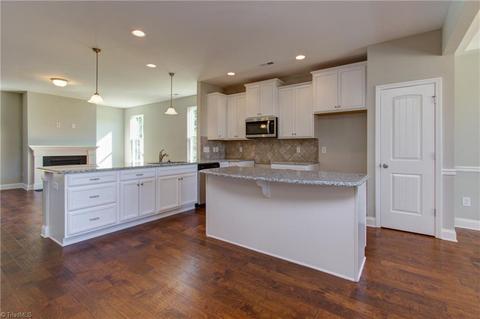 119 Saddlebrook Dr, Advance, NC 27006 photo 4