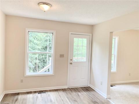 2706 Reginald Ct, High Point, NC 27260 photo 7