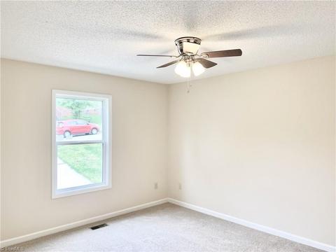 2706 Reginald Ct, High Point, NC 27260 photo 6