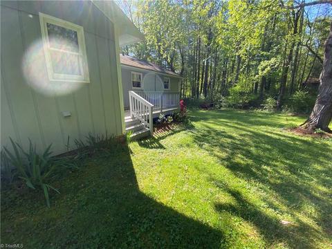 103 Brown Rd, King, NC 27021 photo 8