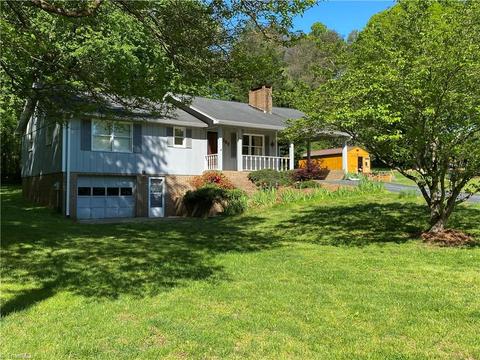 103 Brown Rd, King, NC 27021 photo 2