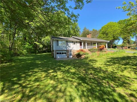 103 Brown Rd, King, NC 27021 photo 1