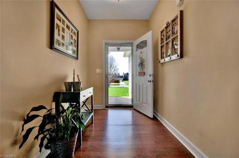 6848 Wheatmore Ct, Trinity, NC 27370 photo 2