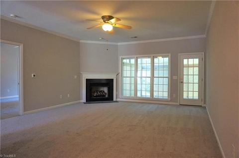 406 Northbridge Dr, High Point, NC 27265 photo 6