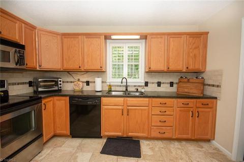 101 Brookleigh Ct, Trinity, NC 27370 photo 10