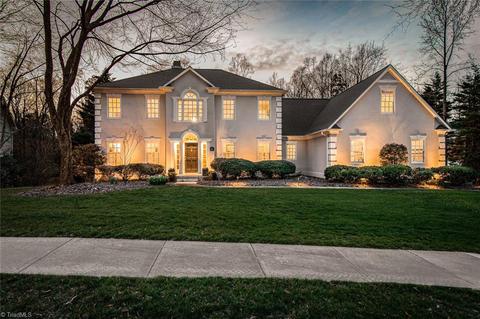 1308 Georgetown Ct, High Point, NC 27262 photo 1