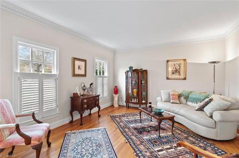 1308 Georgetown Ct, High Point, NC 27262 photo 4