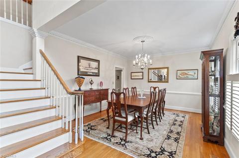 1308 Georgetown Ct, High Point, NC 27262 photo 5