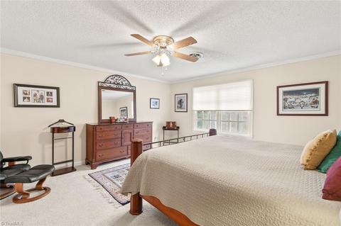 1308 Georgetown Ct, High Point, NC 27262 photo 12