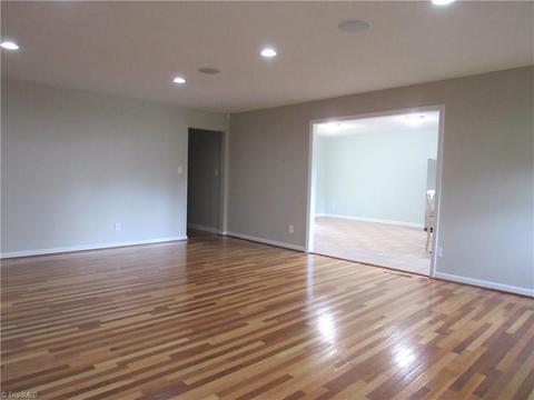 306 Summit Rd, High Point, NC 27265 photo 4