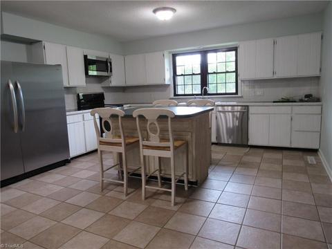 306 Summit Rd, High Point, NC 27265 photo 10