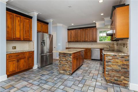 1645 Slane Rd, Clemmons, NC 27012 photo 3