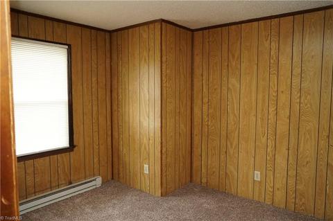604 Kearns Ave, High Point, NC 27260 photo 3