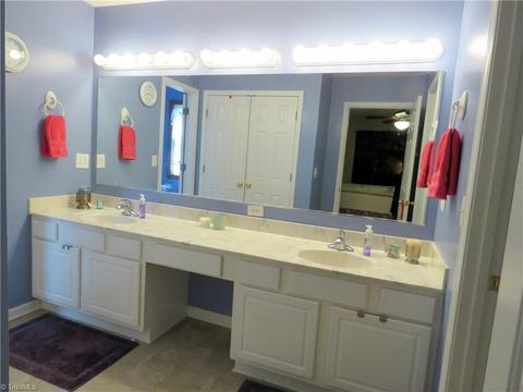 449 Knollcrest Dr, Pinnacle, NC 27043 photo 14
