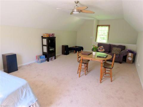 449 Knollcrest Dr, Pinnacle, NC 27043 photo 22