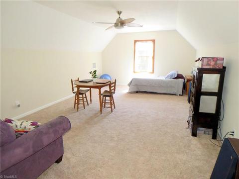 449 Knollcrest Dr, Pinnacle, NC 27043 photo 21