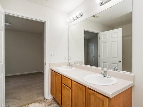 2822 Waterstone Loop, High Point, NC 27265 photo 13