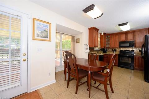 3967 Sorrell Ct, High Point, NC 27265 photo 10