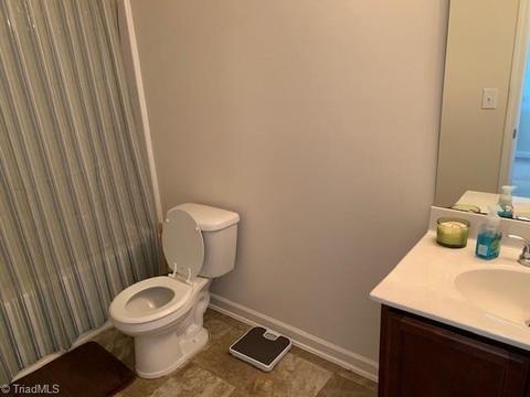 421 Sandybrooke Dr, High Point, NC 27265 photo 7