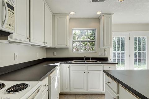 5208 Weeping Cherry Dr, Browns Summit, NC 27214 photo 10