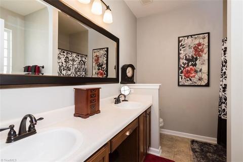 4636 Meadowside Ter, High Point, NC 27265 photo 17