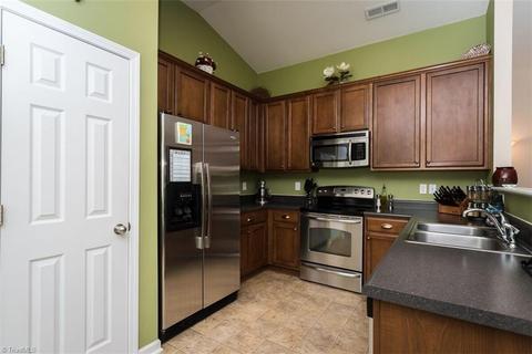 4636 Meadowside Ter, High Point, NC 27265 photo 7