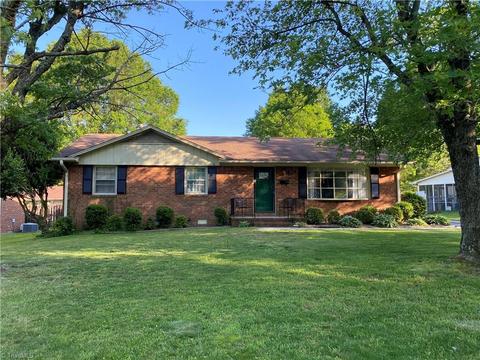 3230 Pine Needles Rd, High Point, NC 27265 photo 1