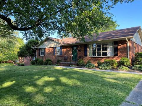 3230 Pine Needles Rd, High Point, NC 27265 photo 2
