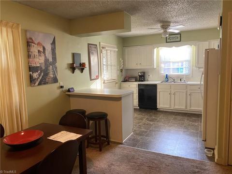 3230 Pine Needles Rd, High Point, NC 27265 photo 8