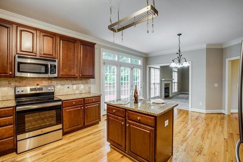 935 Boyer Dr, Clemmons, NC 27012 photo 8