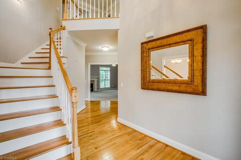 935 Boyer Dr, Clemmons, NC 27012 photo 2