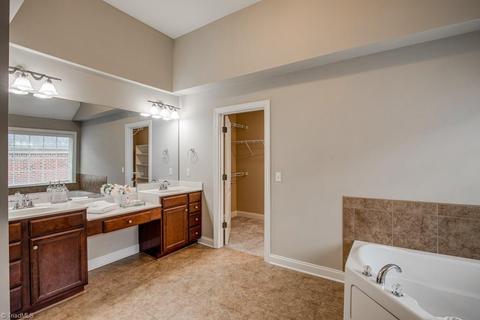 935 Boyer Dr, Clemmons, NC 27012 photo 14